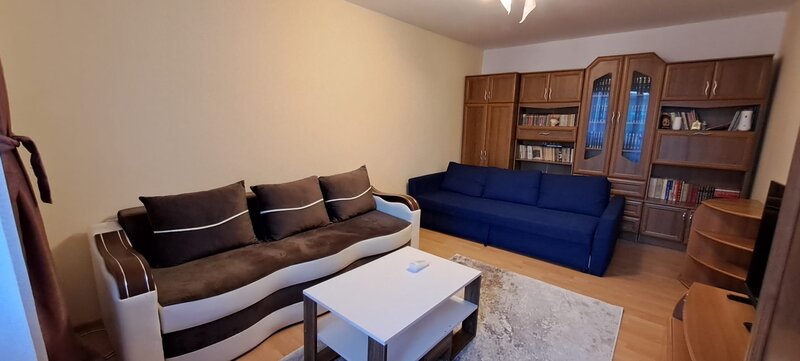 RAHOVA - Piata Rahova, 2 camere mobilat+utilat, stradal, statie tramvai 32