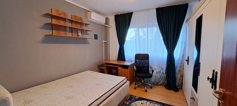 RAHOVA - Piata Rahova, 2 camere mobilat+utilat, stradal, statie tramvai 32